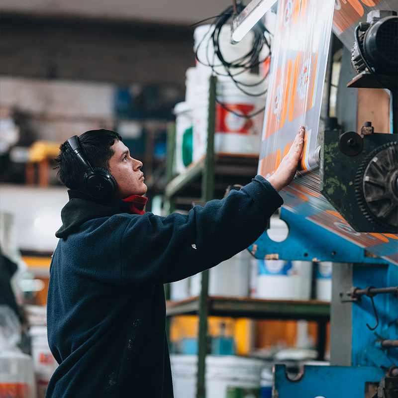 imagen de maquina fabricadora de bolsa